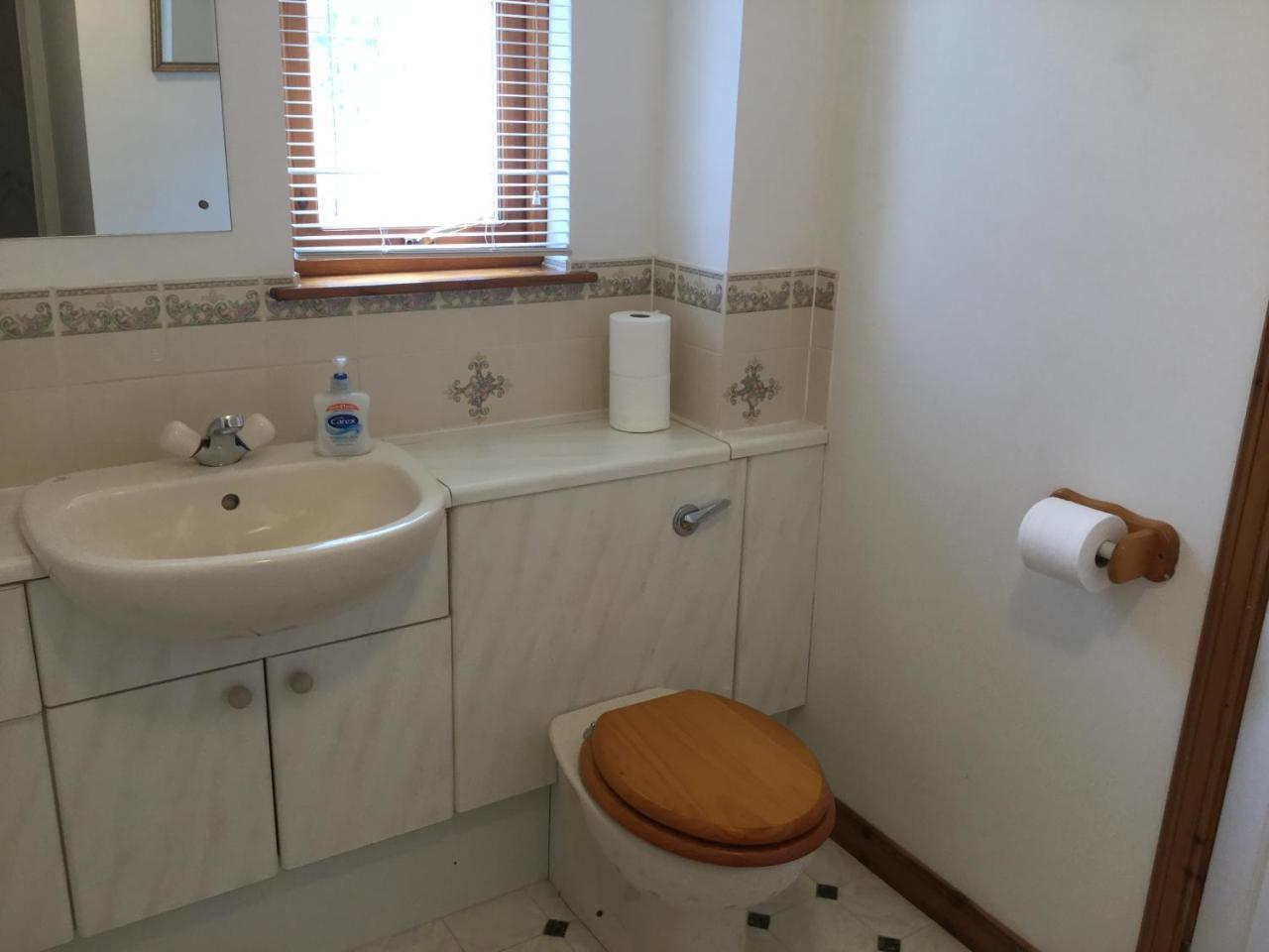Two-Bedroom Apartment - Golf View Free Parking Ίνβερνες Εξωτερικό φωτογραφία